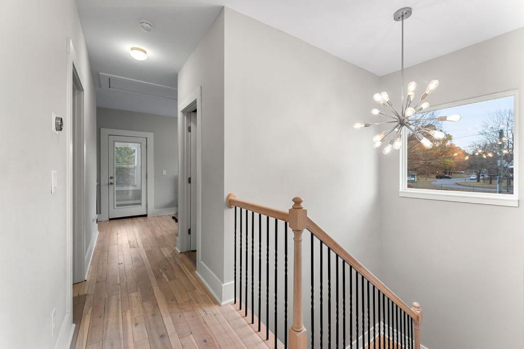 Large Modern Home Centrally Located With Hot Tub Atlanta Exterior photo