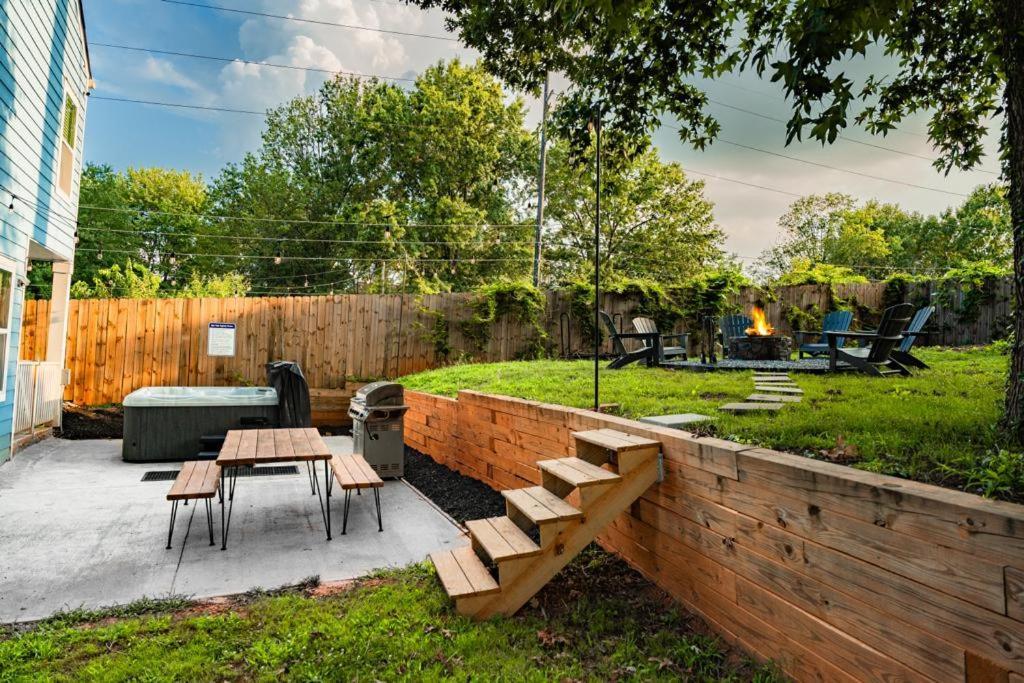 Large Modern Home Centrally Located With Hot Tub Atlanta Exterior photo